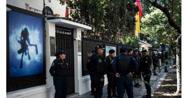 Latin American governments condemn Ecuador after police raid Mexican embassy 