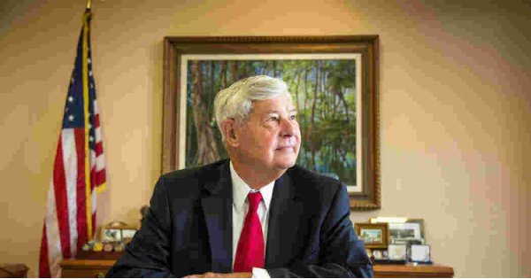 Bob Graham, Former Florida Governor and Senator, Dies at 87 