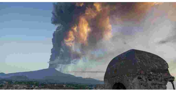 Italy’s Mount Etna erupts again, sends ash plume 32,000 feet into sky