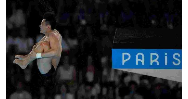 China completes unprecedented Olympic gold medal diving sweep