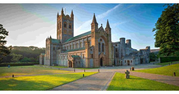 Abbey Meaning and Definition