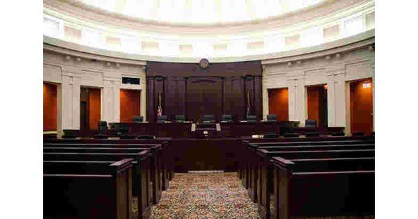 Courtroom Meaning and Definition