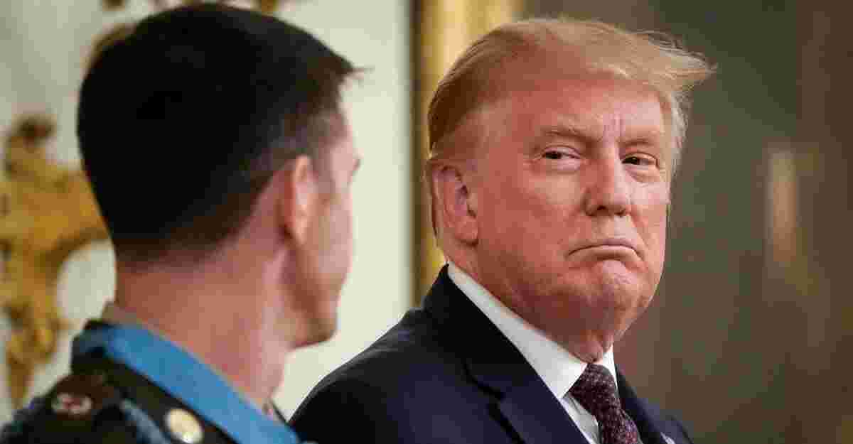 Trump’s Medal of Dishonor