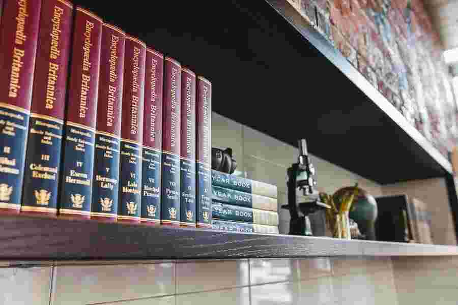 Encyclopedia Meaning and Definition