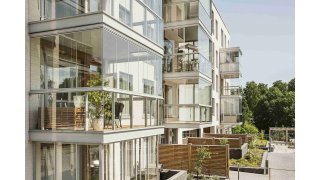 The Most Beautiful Glass Balcony Designs