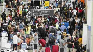 2,600 US flights are canceled as a global computer outage wreaks havoc on businesses, 911 systems and government agencies 