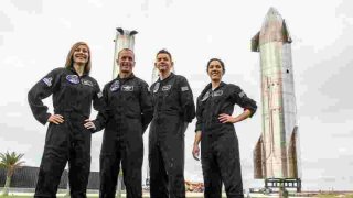 Meet the 4-person crew spearheading SpaceX’s daring Polaris Dawn mission