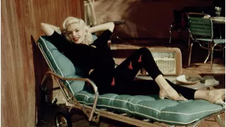 Jayne Mansfield died in a tragic car accident in 1967, impacting her daughter Mariska Hargitay's life forever.