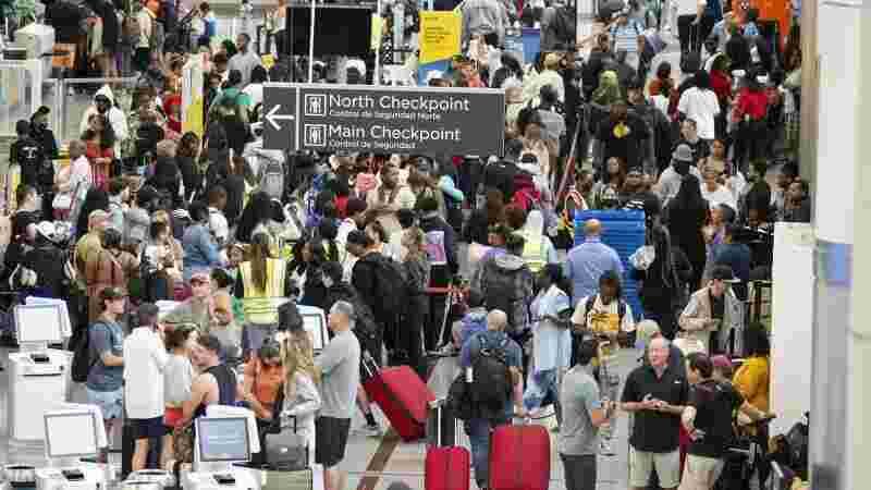 2,600 US flights are canceled as a global computer outage wreaks havoc on businesses, 911 systems and government agencies 